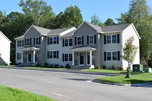 1124 S Mammoth Rd, Manchester, NH 03109 - Photo 1