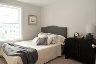 1124 S Mammoth Rd, Manchester, NH 03109 - Photo 13