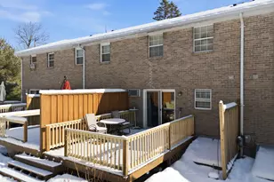 15 Fieldstone Dr, Londonderry, NH 03053 - Photo 33