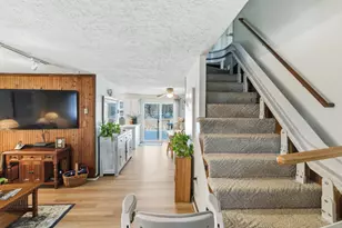 15 Fieldstone Dr, Londonderry, NH 03053 - Photo 17