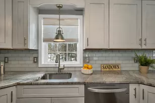 2 Celeste Terrace, Sandown, NH 03873 - Photo 9