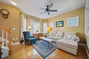 81 N High St, Derry, NH 03038 - Photo 9