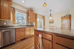 81 N High St, Derry, NH 03038 - Photo 15