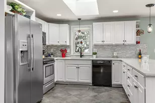 45 Kinsale Dr, Rochester, NH 03868 - Photo 5