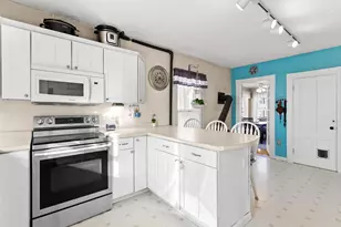 148 Cypress St, Manchester, NH 03103 - Photo 17