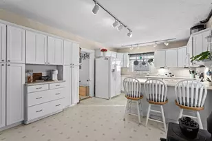 148 Cypress St, Manchester, NH 03103 - Photo 13