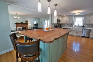 78 Lynwood Ln, Manchester, NH 03109 - Photo 3