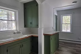 395A Webster St, Manchester, NH 03104 - Photo 5