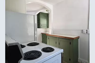 395A Webster Street, Manchester, NH 03104 - Photo 9