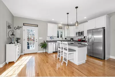8 Crown Point Circle, Merrimack, NH 03054 - Photo 11