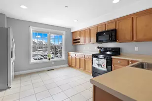 2 Larch St, Goffstown, NH 03045 - Photo 7