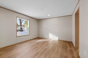 27 Bond St, Franklin, NH 03235 - Photo 17