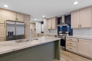 27 Bond St, Franklin, NH 03235 - Photo 11