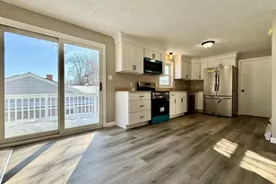 186 Grand Ave, Manchester, NH 03109 - Photo 3