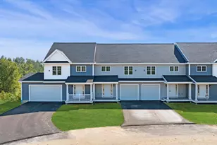 5 Autumn Ln, Raymond, NH 03077 - Photo 5