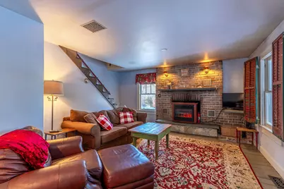 9047 Vt Route 30, Jamaica, VT 05343 - Photo 11