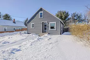 7 Mt Vernon St, Nashua, NH 03064 - Photo 3