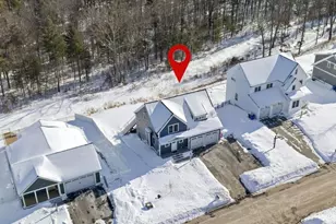47 Clover Ln, Londonderry, NH 03053 - Photo 53