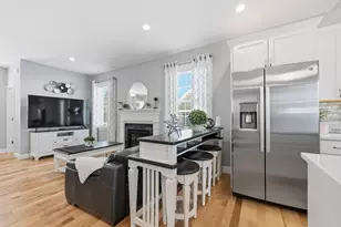 47 Clover Ln, Londonderry, NH 03053 - Photo 7