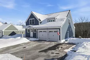 47 Clover Ln, Londonderry, NH 03053 - Photo 45