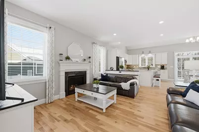 47 Clover Lane, Londonderry, NH 03053 - Photo 3