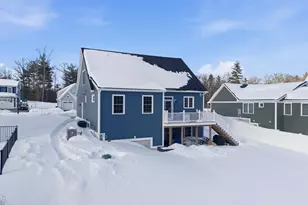 47 Clover Ln, Londonderry, NH 03053 - Photo 49