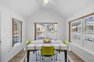 3 Katherine Ct, Hudson, NH 03051 - Photo 9