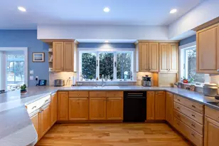 10 Dairy Ln, Hanover, NH 03755 - Photo 9