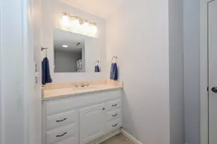 20 Bruins Ln, Raymond, NH 03077 - Photo 17