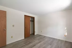 3 Holly Ln, Londonderry, NH 03053 - Photo 5