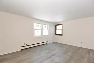 3 Holly Ln, Londonderry, NH 03053 - Photo 3