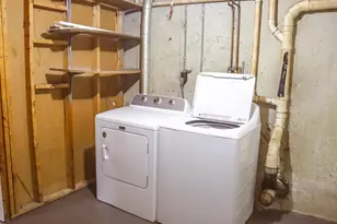 4 Norman Dr, Derry, NH 03038 - Photo 13