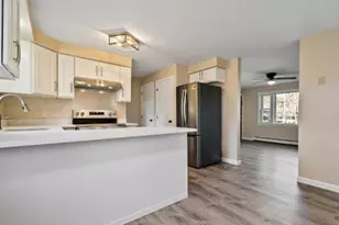 4 Norman Dr, Derry, NH 03038 - Photo 3