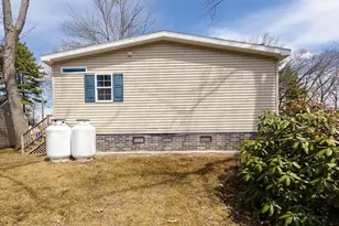 220 Robinhood Dr, Exeter, NH 03833 - Photo 37
