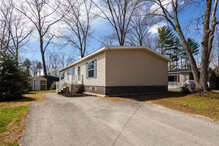 220 Robinhood Dr, Exeter, NH 03833 - Photo 33