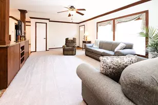 220 Robinhood Dr, Exeter, NH 03833 - Photo 3