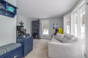 13B Hedgerow Dr, Hudson, NH 03051 - Photo 7