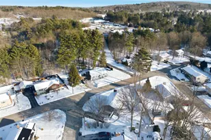 9 Lancelot Dr, Hooksett, NH 03106 - Photo 39