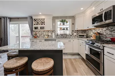 65 Glastonbury Drive, Nashua, NH 03063 - Photo 7