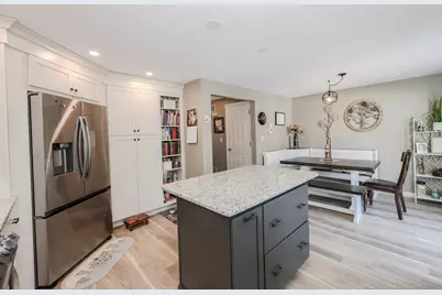 65 Glastonbury Drive, Nashua, NH 03063 - Photo 9