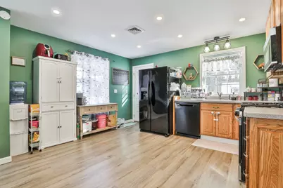 668 West Hollis Street, Nashua, NH 03062 - Photo 9