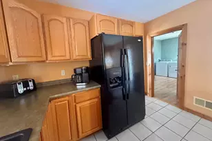 137 Wall St, Springfield, VT 05156 - Photo 5