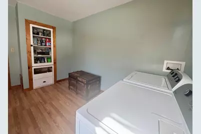 137 Wall Street, Springfield, VT 05156 - Photo 17