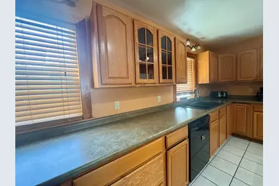 137 Wall Street, Springfield, VT 05156 - Photo 9