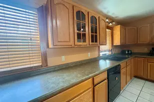 137 Wall St, Springfield, VT 05156 - Photo 9