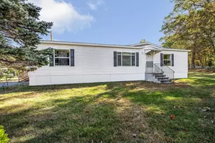 18 Winter St, Salem, NH 03079 - Photo 3