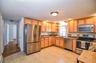 7 Birch Ln, Atkinson, NH 03811 - Photo 9