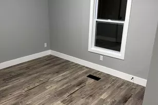 162 Pebblewood Dr, Charlestown, NH 03603 - Photo 9