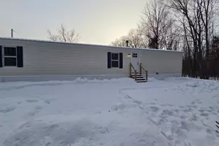 162 Pebblewood Dr, Charlestown, NH 03603 - Photo 15