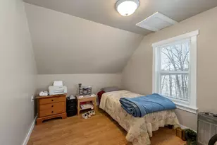 15 Edgewood St, Claremont, NH 03743 - Photo 21